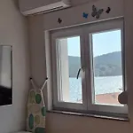 Cuzela-papata Apartment Tisno