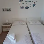 Cuzela-papata * Tisno