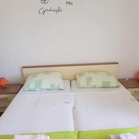 Cuzela-papata Appartement Tisno