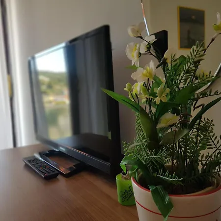 Apartment Cuzela-papata Tisno