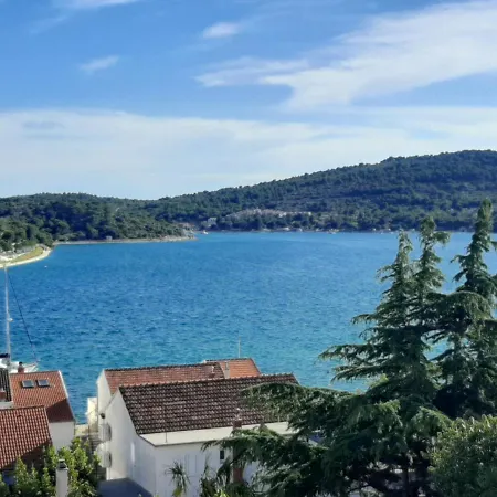 Cuzela-papata * Tisno