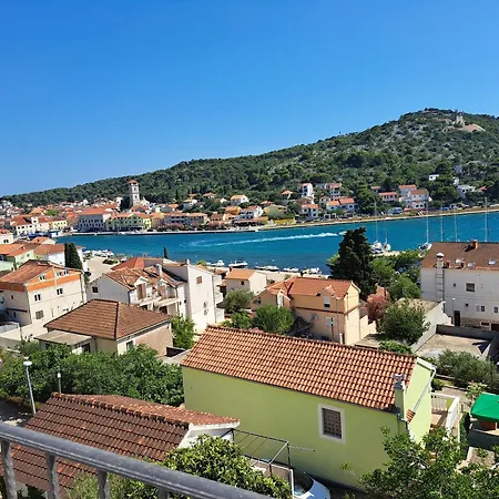 Cuzela-papata Appartement Tisno