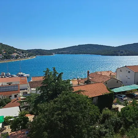 Cuzela-papata * Tisno