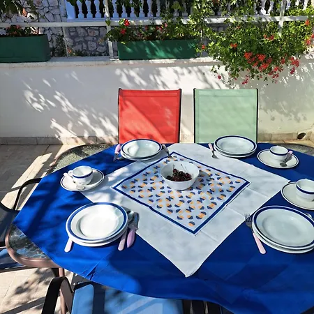 Cuzela-papata Appartement Tisno