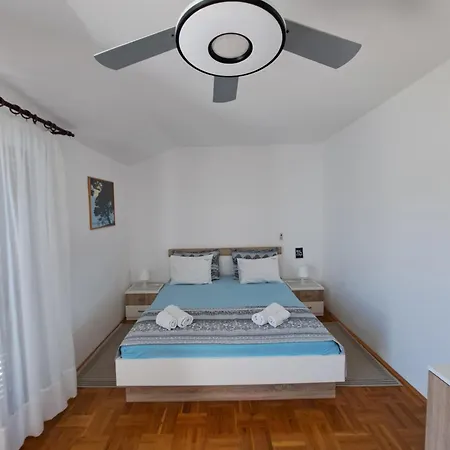 Apartment Cuzela-papata