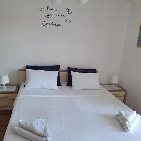 Cuzela-papata * Tisno