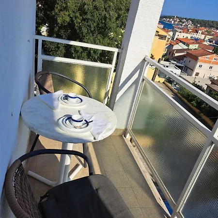 Cuzela-papata Appartement Tisno