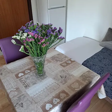 Apartment Cuzela-papata Tisno