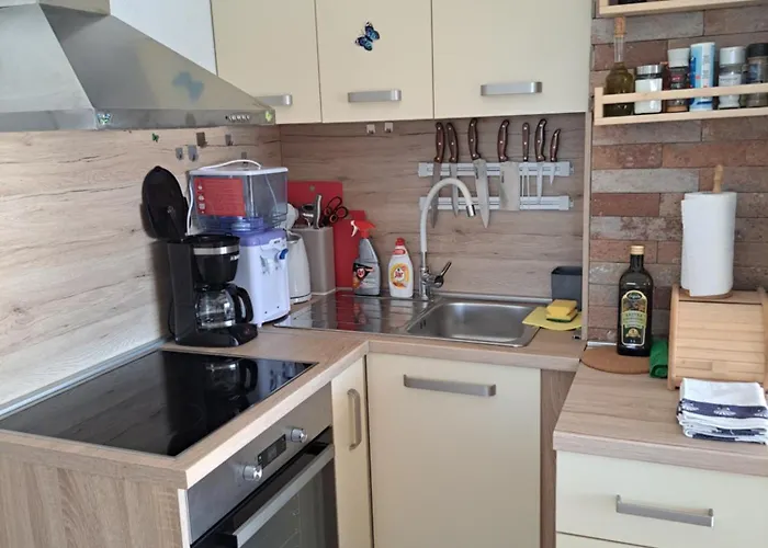 Cuzela-papata * Tisno