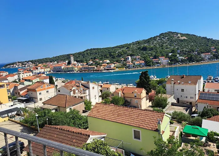 Cuzela-papata Appartement Tisno