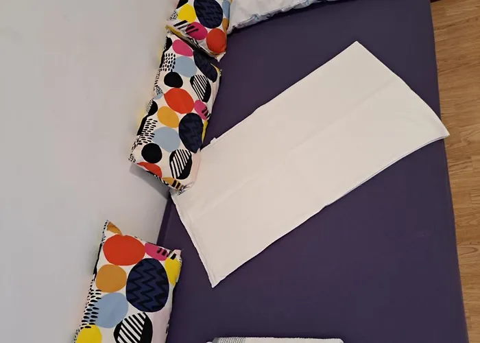 Cuzela-papata * Tisno